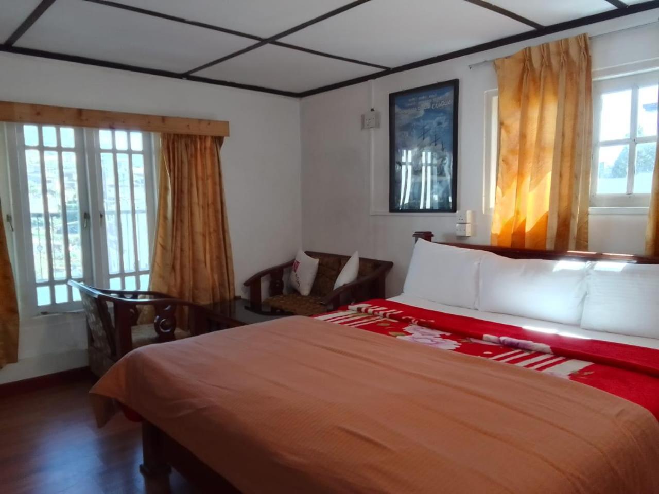Himawari Hills Hotel Нувара Елия Екстериор снимка