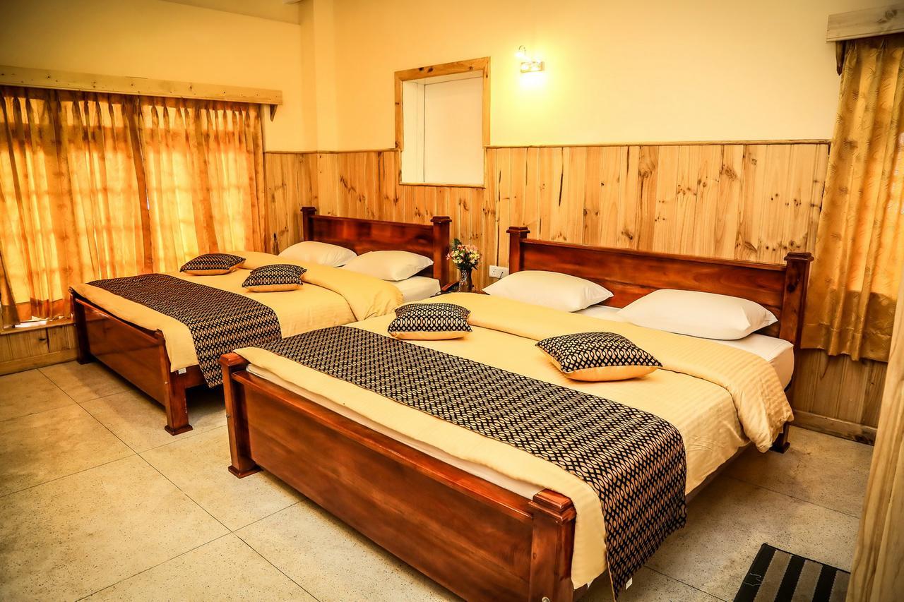 Himawari Hills Hotel Нувара Елия Екстериор снимка