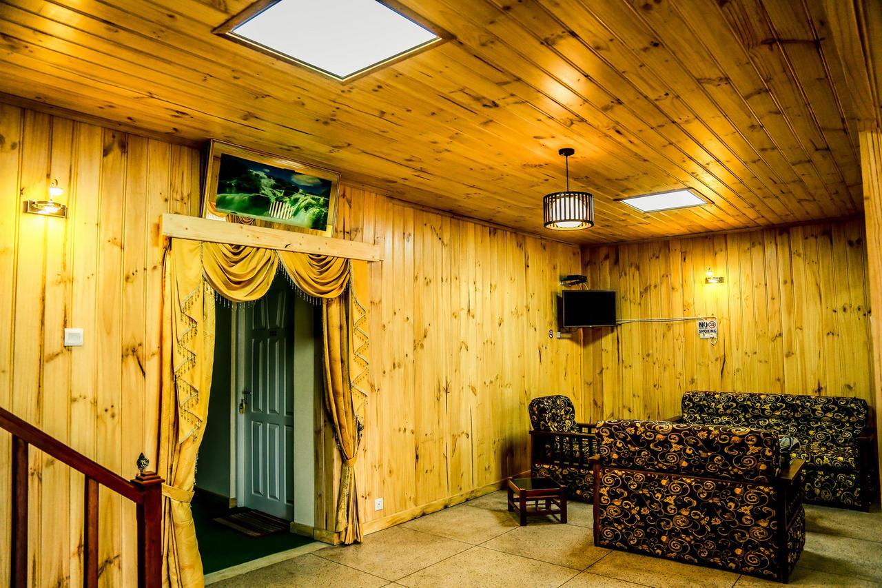 Himawari Hills Hotel Нувара Елия Екстериор снимка