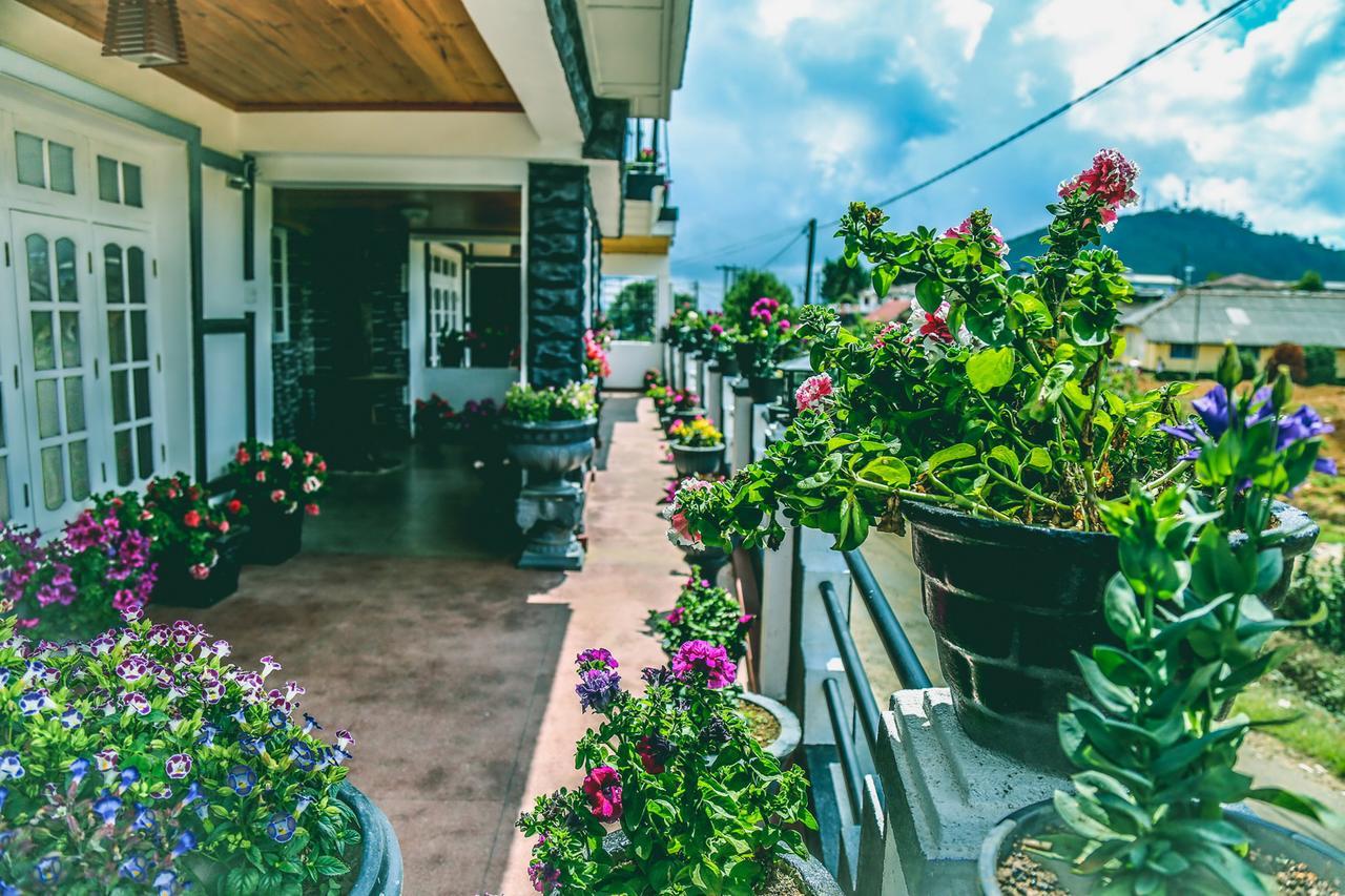 Himawari Hills Hotel Нувара Елия Екстериор снимка